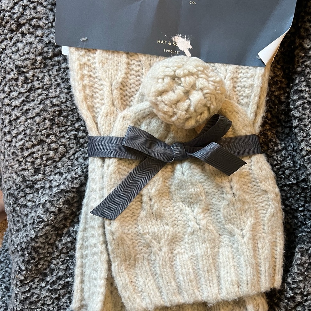 Universal Thread Cream Knit Hat with Pom